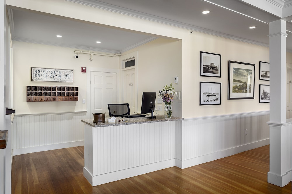 East Wind Inn on the Water - photo 23
