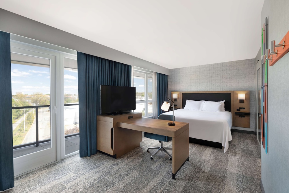 Hampton Inn & Suites Watertown Boston - photo 11