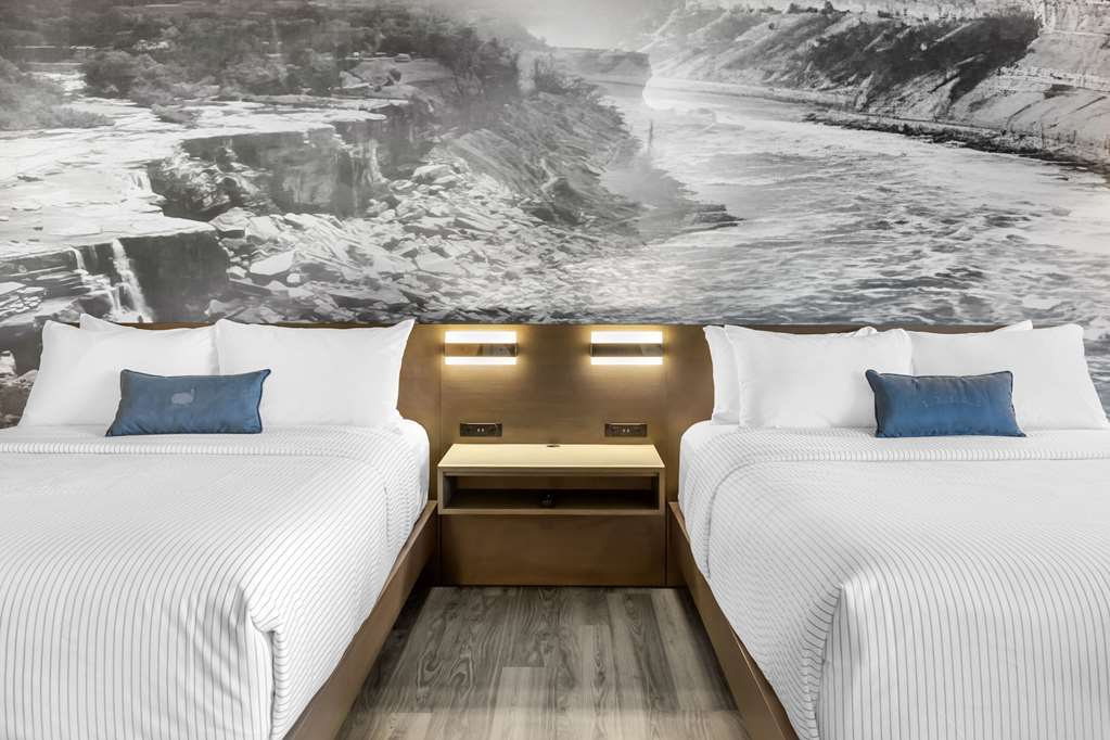 Cambria Hotel Niagara Falls - photo 23