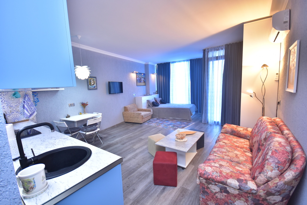 Cozy apartment in Chakvi close to Oasis and Botanical Garden