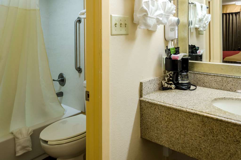Rodeway Inn Vicksburg - photo 14