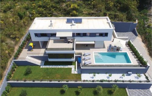 Beach Front Home In Omis With Sauna — 5-Star Luxury Hotel in Omis, Croatia