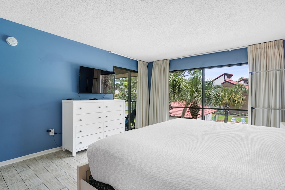 Edgewater Beach & Golf Resort by Panhandle Getaways - photo 9
