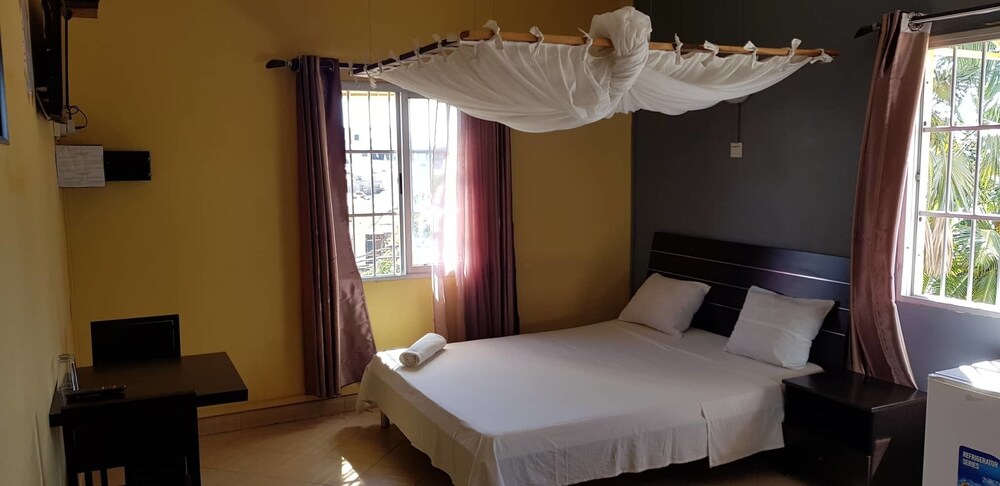 Salama Hotel — hotel in Mahajanga