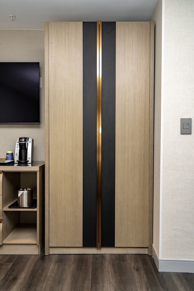 DoubleTree by Hilton San Francisco South Airport Blvd - photo 40