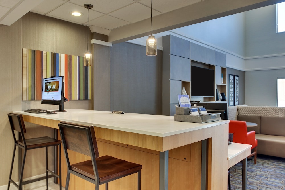 Holiday Inn Express Atlanta Emory University Area by IHG - photo 41
