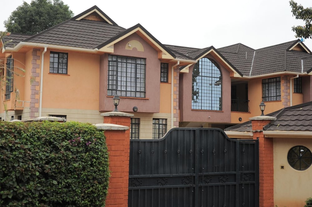 Davis Court Nyeri — Nyeri — photo 2