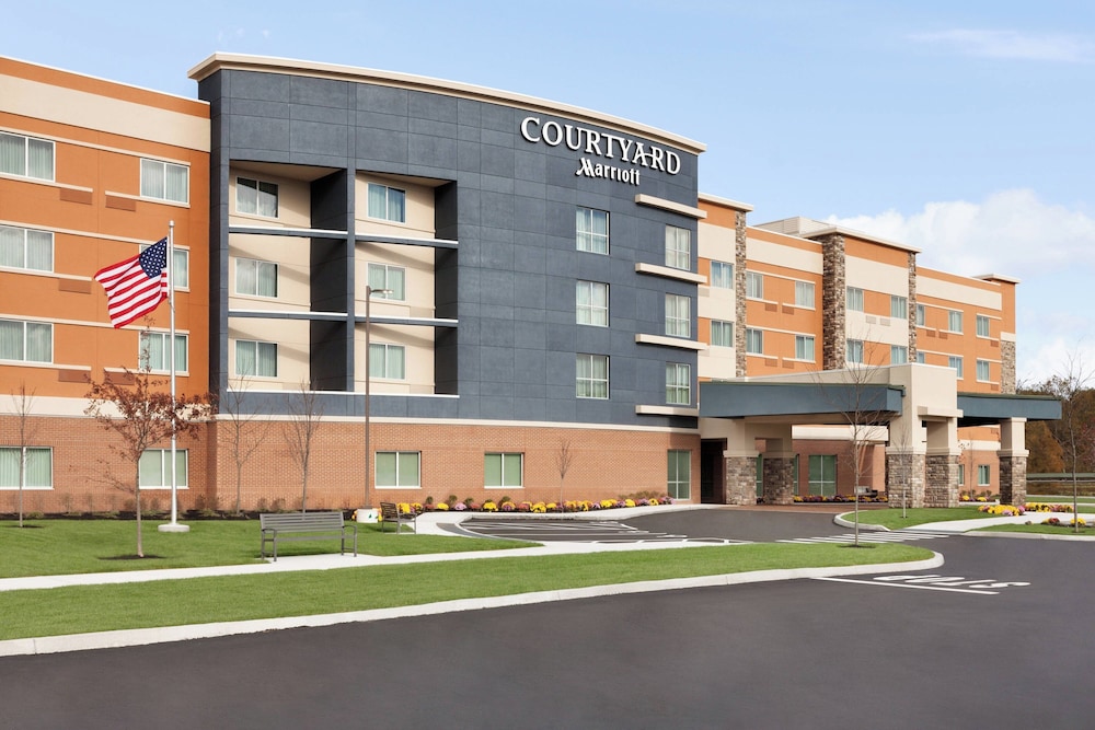 Courtyard by Marriott Boston Dedham Westwood — hotel in Westwood