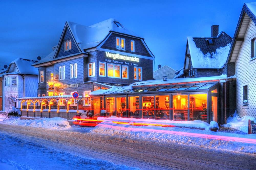 Front of property - evening/night