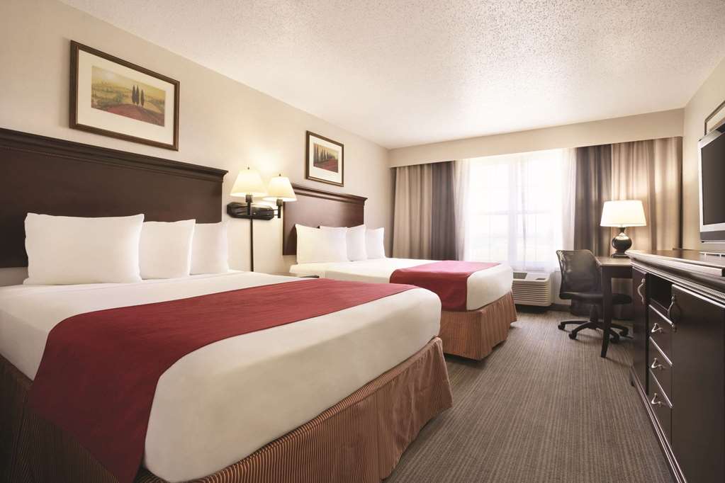 Country Inn & Suites by Radisson Moline Airport - photo 7