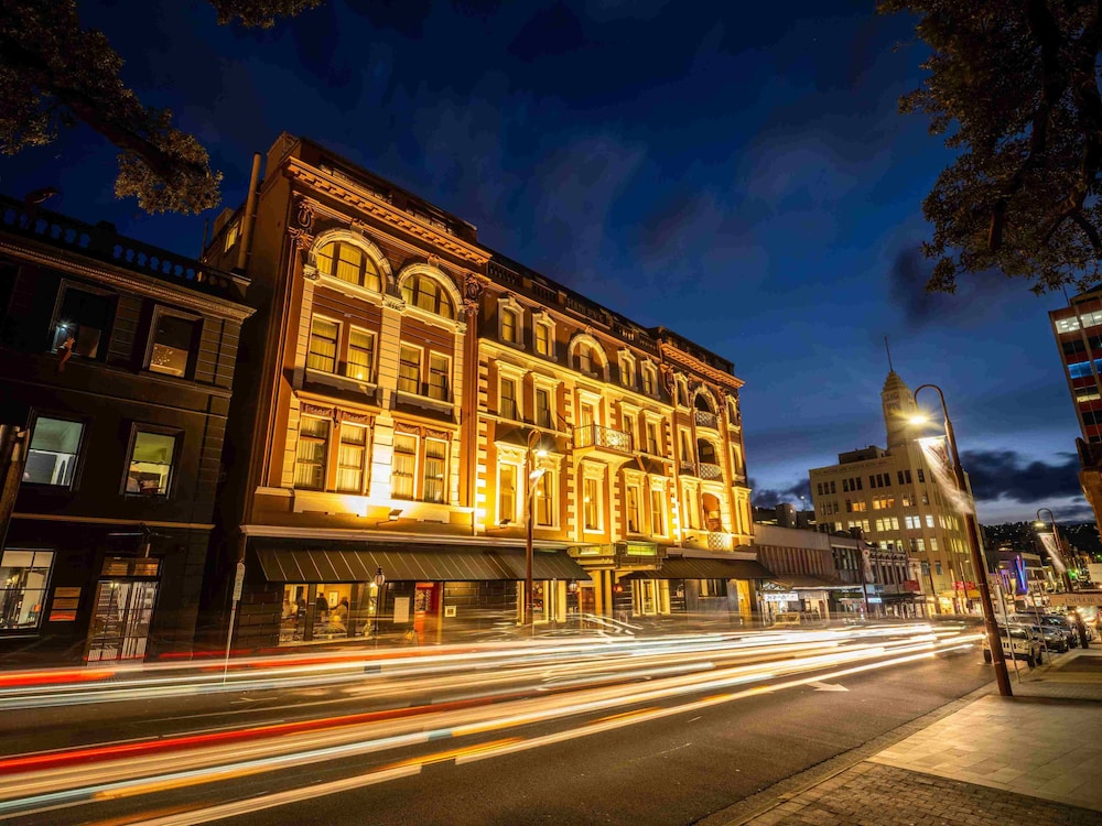 Hadleys Orient Hotel - carbon neutral hotel in Hobart