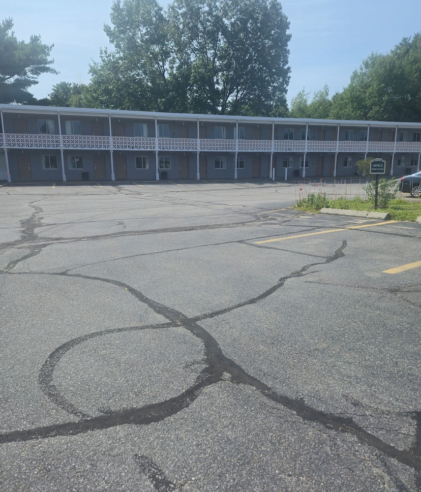 Ayer Motor Inn - photo 41