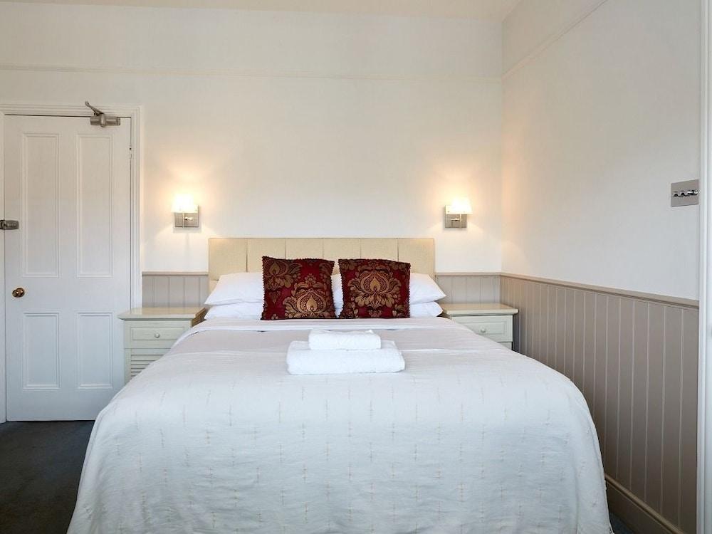 The George Inn — Robertsbridge — photo 5