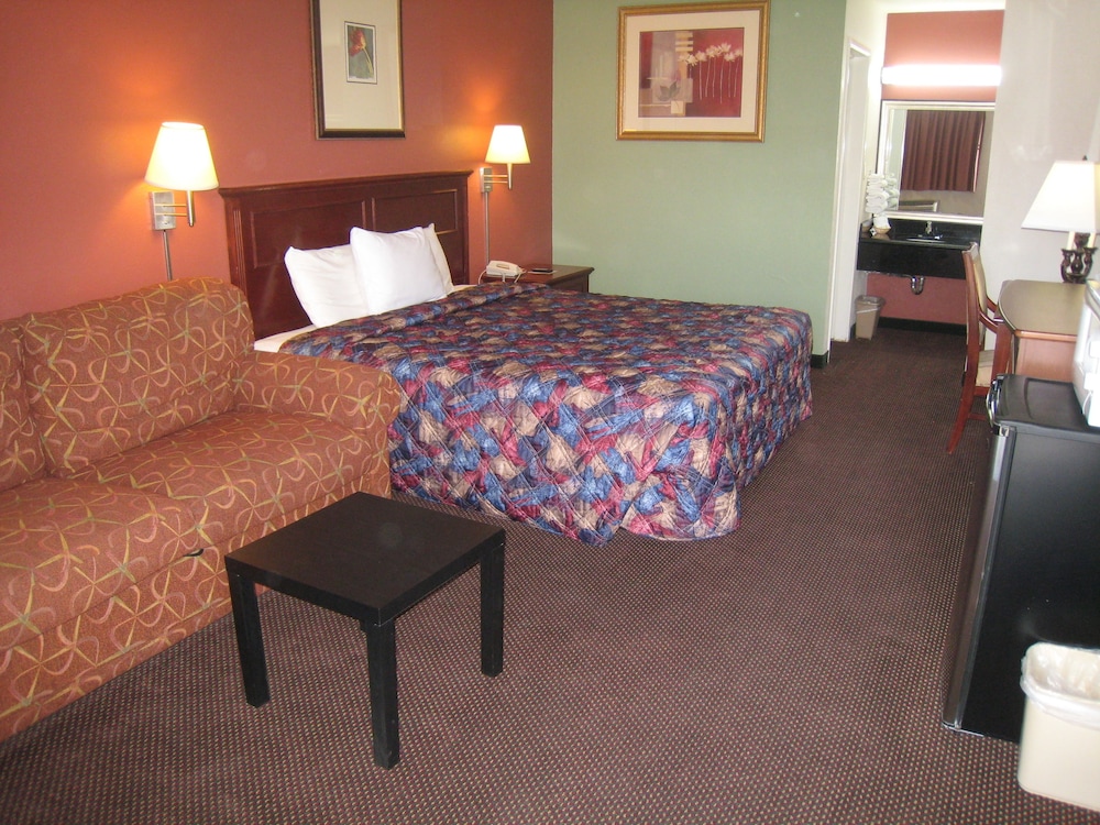 Motel 8 - photo 12