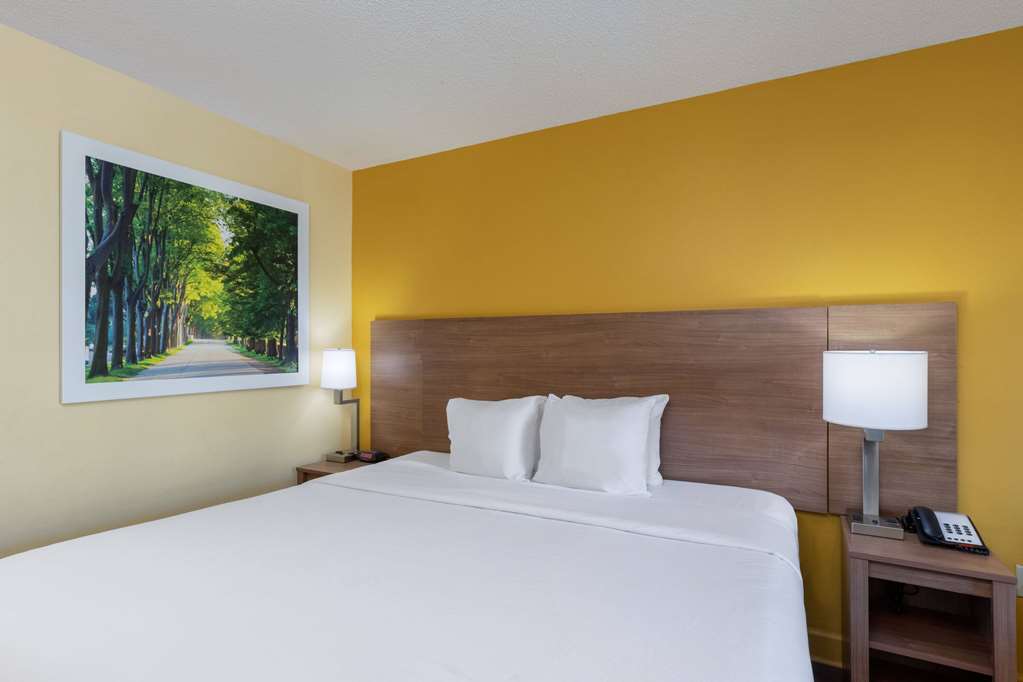 Days Inn by Wyndham Florence I 95 North - photo 38