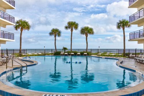 Sunny Ormond Beach SOB Condo Pool No Drive Beach — 4-Star Luxury Hotel in Ormond Beach, United States