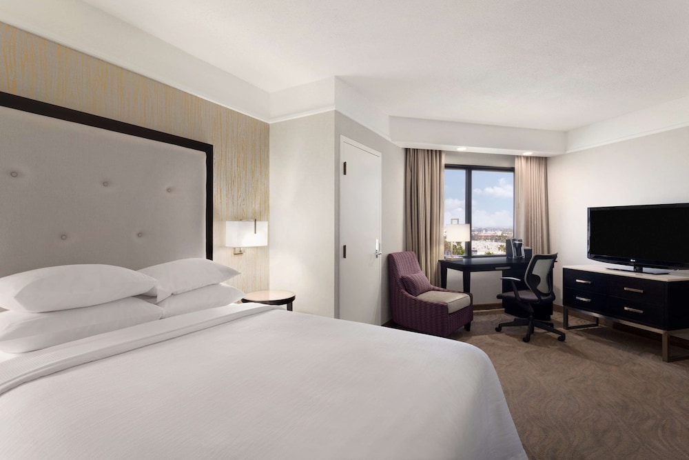 Embassy Suites by Hilton Irvine Orange County Airport - photo 18