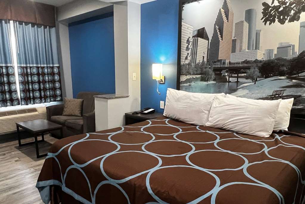Super 8 by Wyndham Houston North I 45 - photo 12