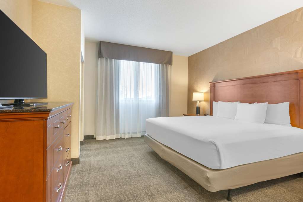 Drury Plaza Hotel Phoenix Tempe - photo 17