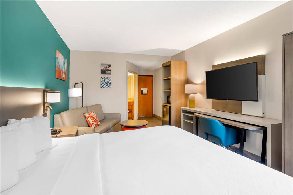 Comfort Inn & Suites Mt. Holly Westampton - photo 21