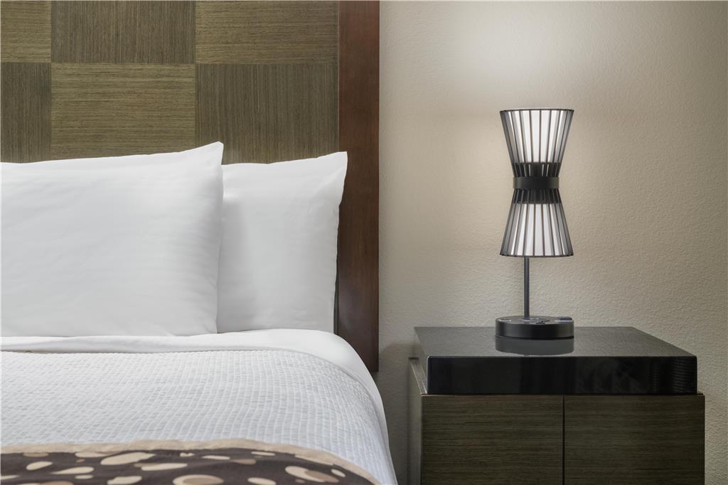 Best Western Premier Crown Chase Inn & Suites - photo 14