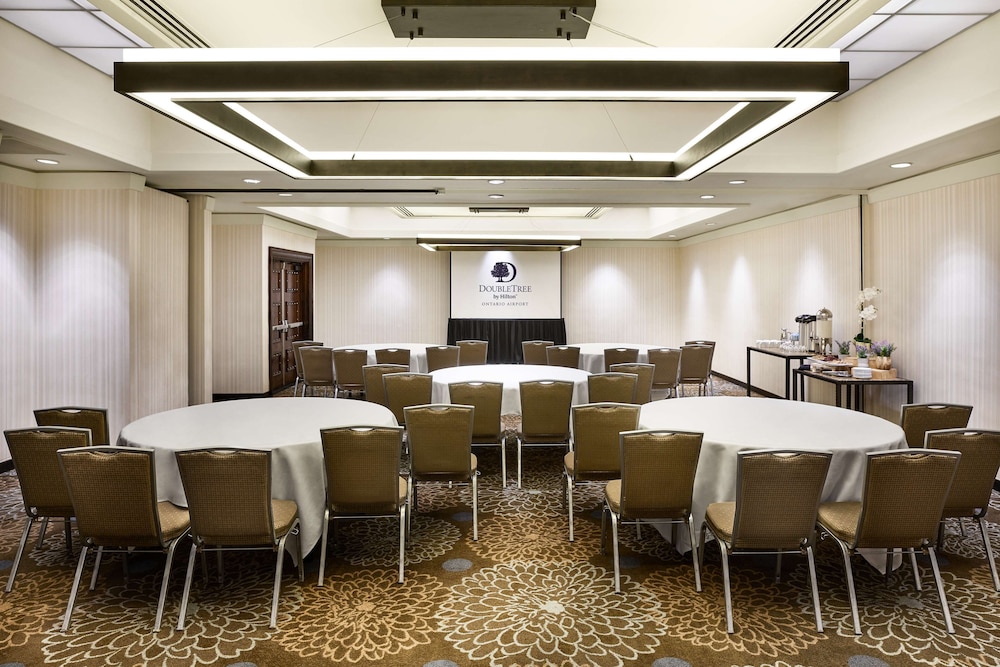 DoubleTree by Hilton Ontario Airport - photo 63