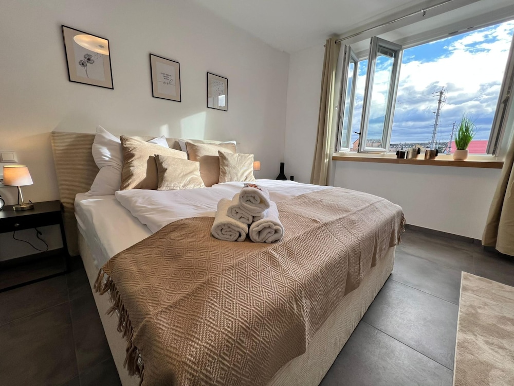 Modern Hotel Krems Hauptbahnhof — Krems An Der Donau