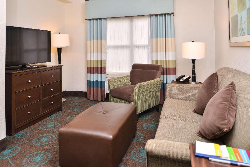 Hampton Inn & Suites Newport News - photo 22