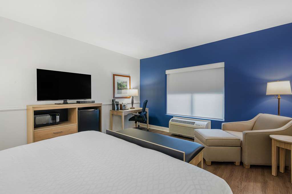Best Western Plus Westgate Inn & Suites - photo 23