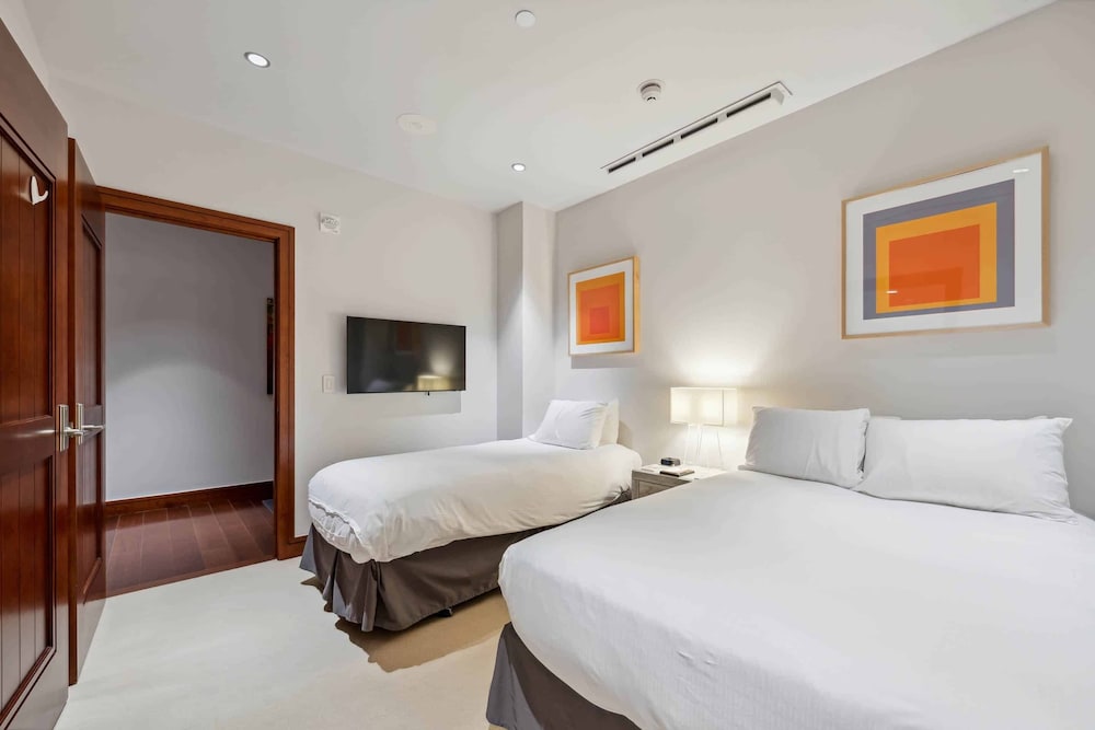 Solaris Residences - photo 36