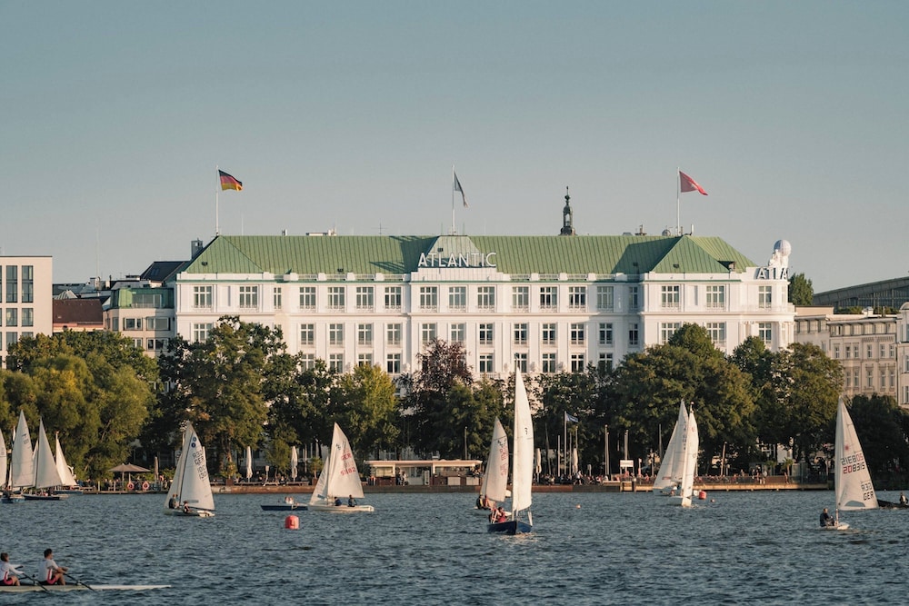 Hotel Atlantic Hamburg Autograph Collection - carbon neutral hotel in Germany