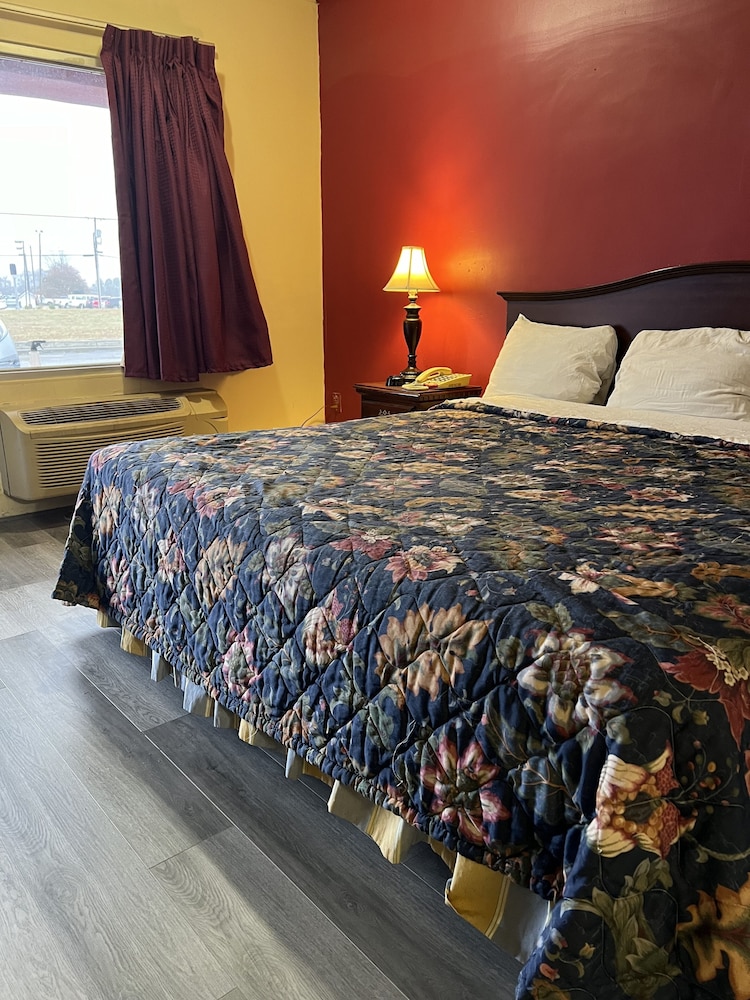 Ross Motel — Williamston — photo 4
