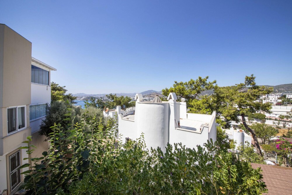 Enchanting House With Backyard in Bodrum — 4-Star Luxury Hotel in Bodrum, Turkey