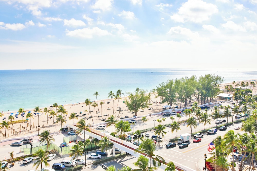 Bahia Mar Ft. Lauderdale Beach a DoubleTree by Hilton Hotel - photo 17