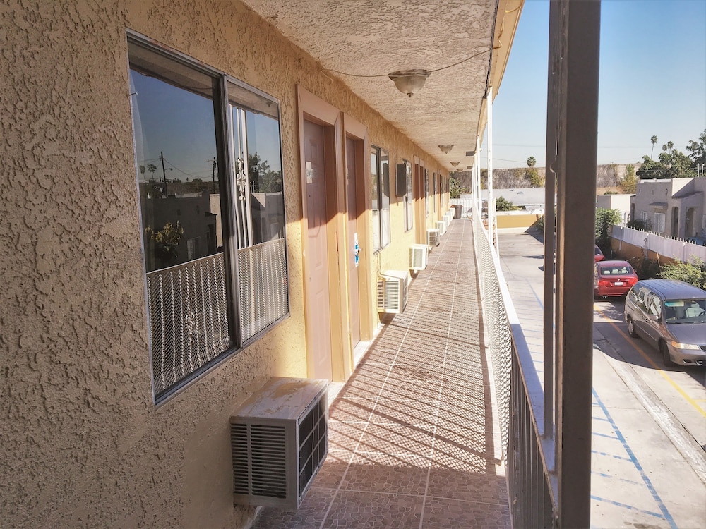 4 Star Motel - photo 18