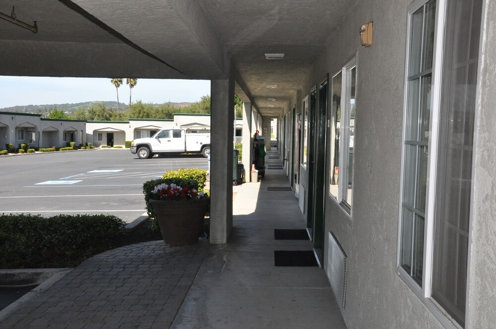 SureStay Hotel by Best Western Castro Valley - photo 30