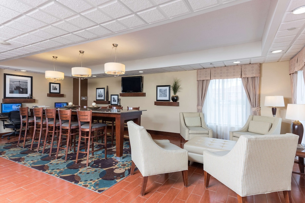 Hampton Inn Port Huron - photo 3