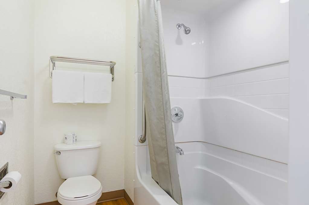 Motel 6 Mitchell SD - photo 23