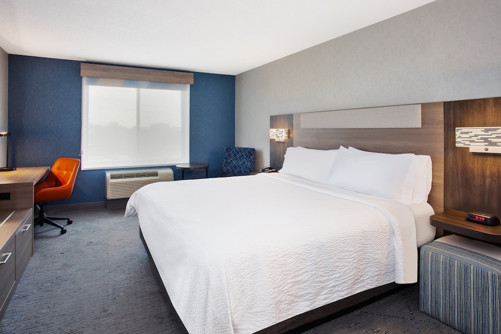 Holiday Inn Express Hotel & Suites Belleville by IHG - photo 18