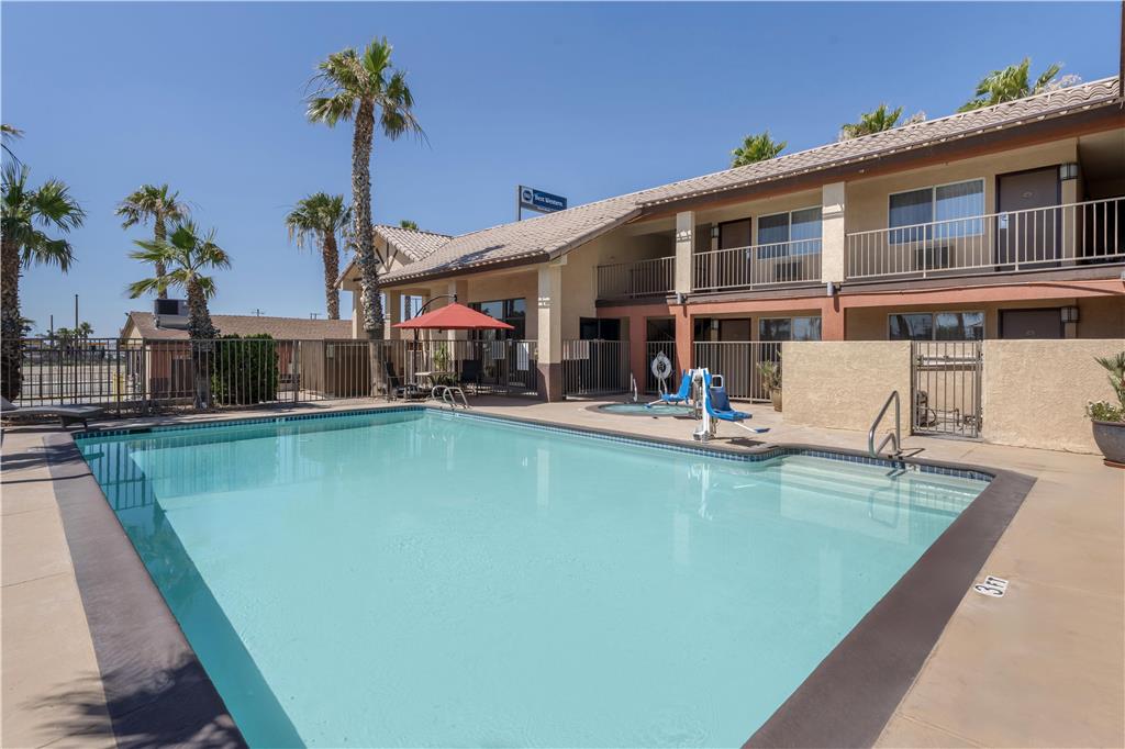 Best Western Desert Winds - photo 26