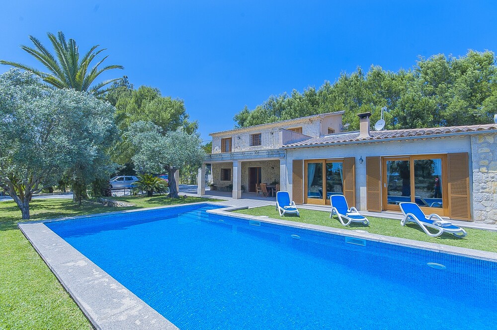 Finca Cas Sollerich in Inca, Spain