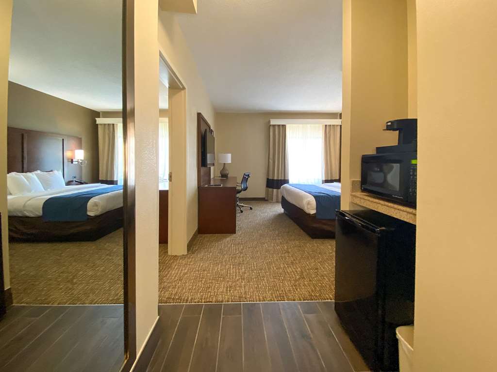 Comfort Inn East Windsor Springfield - photo 19