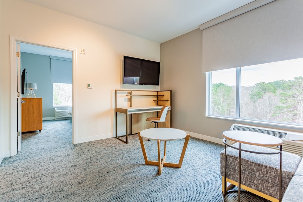 TownePlace Suites by Marriott Raleigh University Area - photo 27
