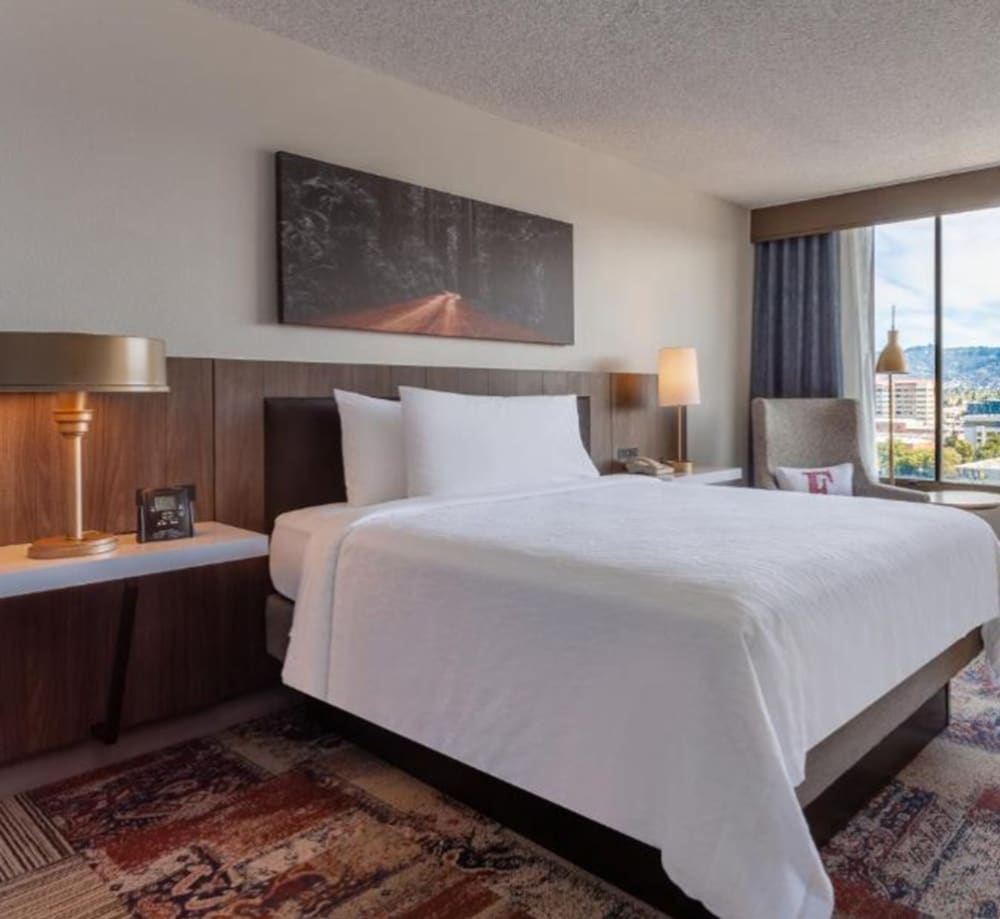 Hilton Garden Inn San Francisco Oakland Bay Bridge - photo 8