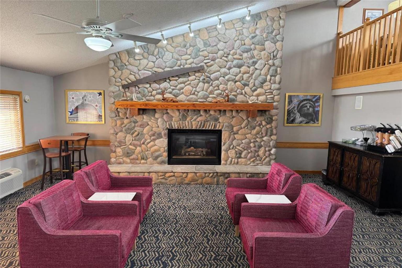 AmericInn by Wyndham Stillwater - photo 3
