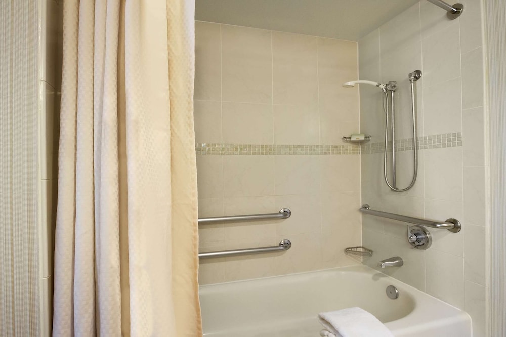 Homewood Suites by Hilton Baltimore - photo 17