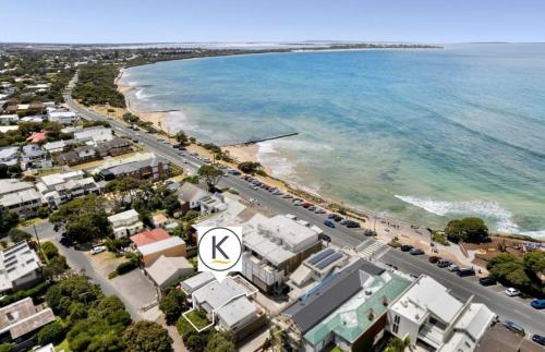 Beach House at Lonnie — 4-Star Luxury Hotel in Point Lonsdale, Australia