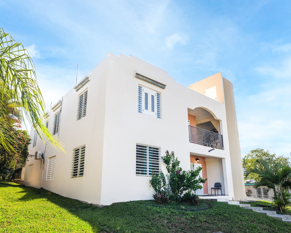 Colinas Del Atlantico Vacational House 1st Floor 10325386 — Isabela