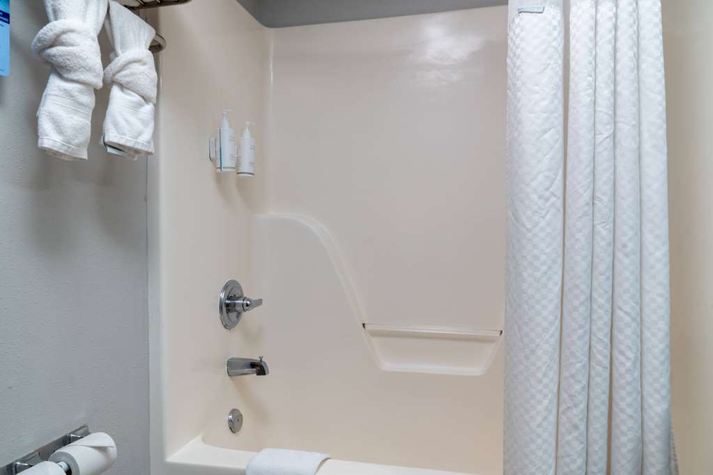 Microtel Inn & Suites by Wyndham Pigeon Forge - photo 32