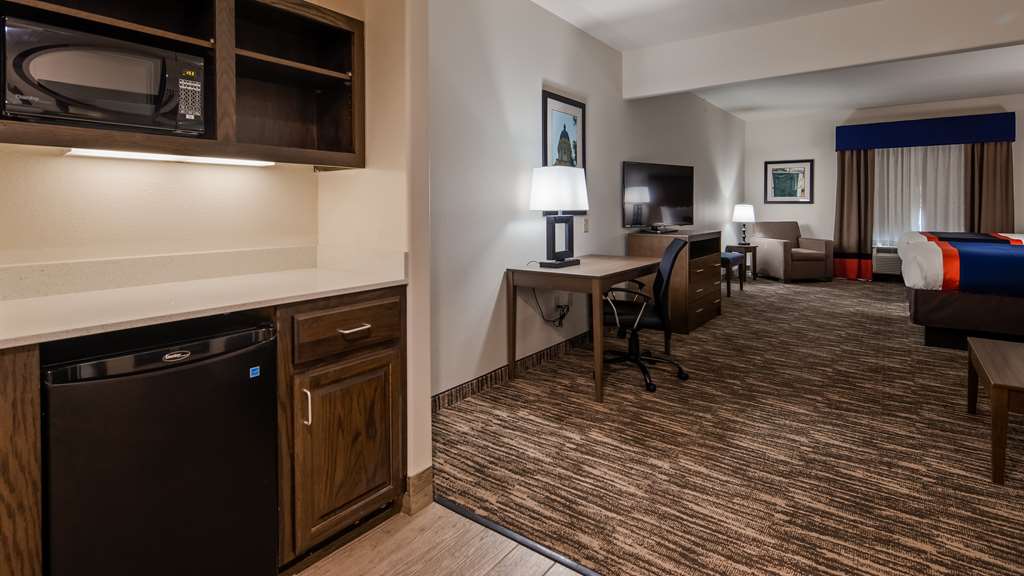 Best Western Plus Ardmore Inn & Suites - photo 12